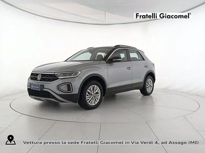 Pyrit silver metallizzato nero Usata 2024 VW T-Roc Life SUV | 25.900 € (Ottimo prezzo)