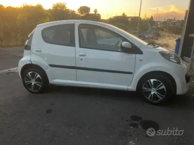 Usata Citroën C1 68 CV (50 kW) 2008 Bianco Utilitaria