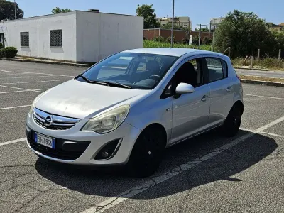 Usata Opel Corsa 86 CV (63 kW) 2012 Grigio Utilitaria