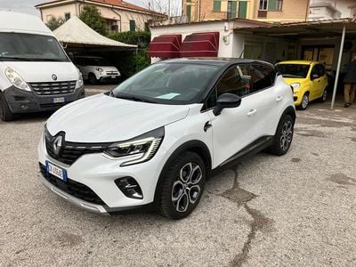 Usata Renault Captur Intens 101 CV (74 kW) 2022 Bianco SUV