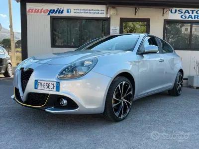 Usata Alfa Romeo Giulietta Tech Edition 120 CV (88 kW) 2019 Grigio Utilitaria
