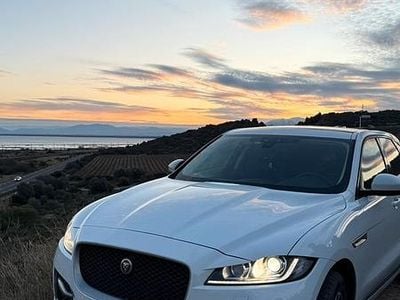 Usata Jaguar F-Pace R-Sport 180 CV (132 kW) 2016 Bianco SUV