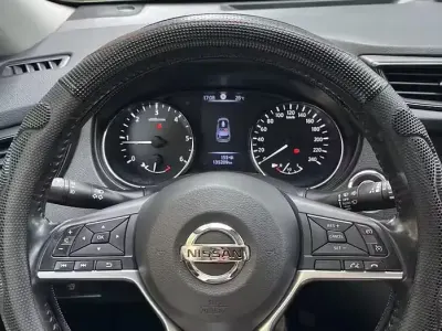 Usata Nissan X-Trail N-Connecta 131 CV (96 kW) 2017 Nero SUV