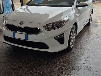 Usata Kia Ceed 115 CV (84 kW) 2019 Bianco Utilitaria