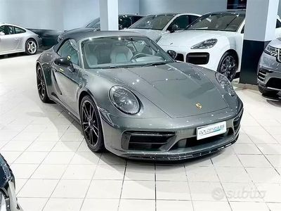 Usata Porsche 911 Carrera Cabriolet 480 CV (353 kW) 2022 Verde Cabrio