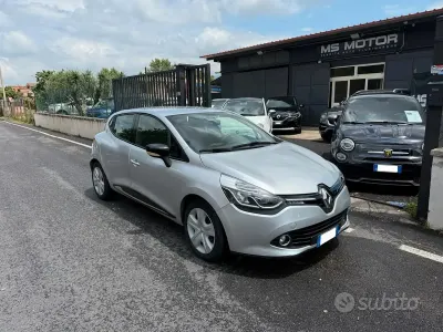Usata Renault Clio IV 75 CV (55 kW) 2015 Grigio Berlina
