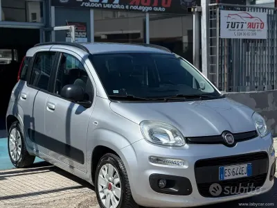 Usata Fiat Panda Lounge 69 CV (50 kW) 2013 Gray Utilitaria