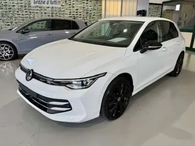 Usata VW Golf VIII Edition 150 CV (110 kW) 2025 Bianco Berlina