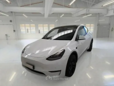 Usata Tesla Model Y 75 kW (102 CV) 2022 Bianco SUV