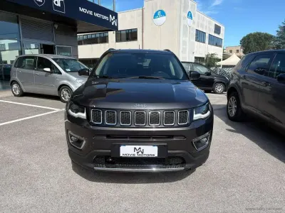 Usata Jeep Compass Limited 140 CV (102 kW) 2018 Grigio SUV