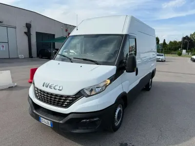 Usata Iveco Daily 116 CV (85 kW) 2020 Bianco Furgone
