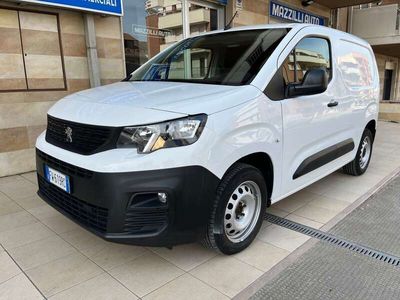 usata Peugeot Partner 1.5 hdi 130cv Premium 3 Posti