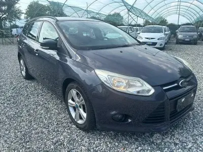 Usata Ford Focus Titanium 116 CV (85 kW) 2012 Blu Station wagon