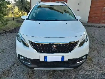 Usata Peugeot 2008 110 CV (80 kW) 2018 Bianco SUV