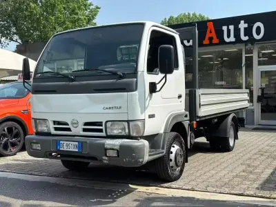 Gebraucht Nissan Cabstar 125 PS (91 kW) 2006 Weiß Pickup