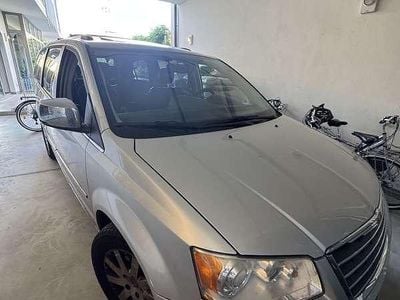 Usata Chrysler Voyager 150 CV (110 kW) 2010 Argento Monovolume