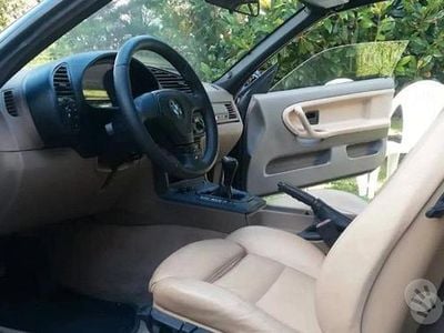 Begagnad BMW 325 Cabriolet 192 HK (141 kW) 1994 Cab