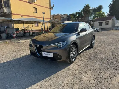 Usata Alfa Romeo Stelvio Business 160 CV (117 kW) 2022 Grigio SUV