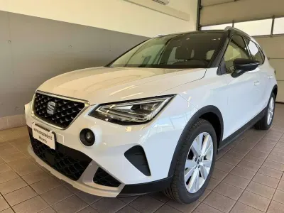 Begagnad Seat Arona Xperience 110 HK (80 kW) 2024 Vit SUV