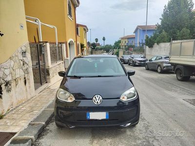 Usata VW up! 60 CV (44 kW) 2014 Nero Utilitaria