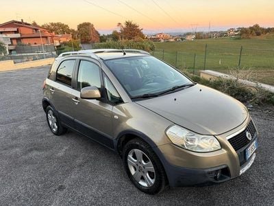 Usata Fiat Sedici Dynamic 107 CV (78 kW) 2009 Oro SUV