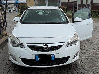 Usata Opel Astra 2011 Bianco Station wagon