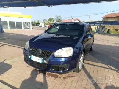 Usata VW Golf IV 140 CV (102 kW) 2005 Blu Berlina