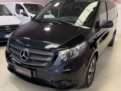 Usata Mercedes Vito 136 CV (100 kW) 2021 Nero ossidiana Furgone