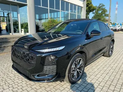 Nuova Audi Q3 Sportback S-Line 204 CV (150 kW) 2026 Nero mythos SUV
