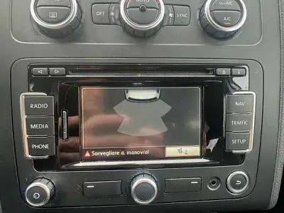 Usata VW Touran Comfortline 105 CV (77 kW) 2014 Grigio Monovolume