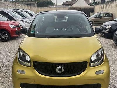 Usata Smart ForFour Passion 71 CV (52 kW) 2015 Oro Utilitaria