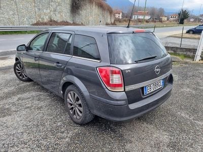Gebraucht Opel Astra 115 PS (84 kW) 2010 Grau Kombi