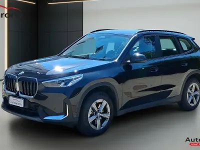 Usata BMW X1 204 CV (150 kW) 2023 A1 nero SUV