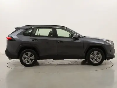 Usata Toyota RAV4 Hybrid Business Edition 222 CV (163 kW) 2022 Grigiogrigio SUV