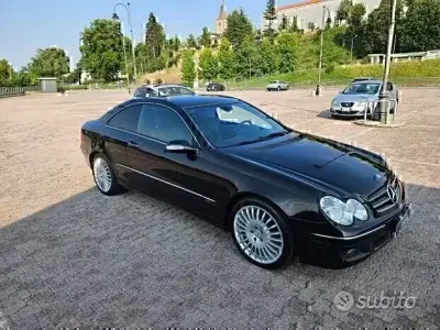 Occasion Mercedes CLK220 150 ch (110 kW) 2010 Noir Coupé