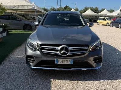 Usata Mercedes GLC250 Premium 204 CV (150 kW) 2017 Grigio chiaro SUV