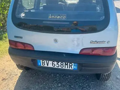 Usata Fiat 600 54 CV (39 kW) 2001 Bluazzurro Berlina