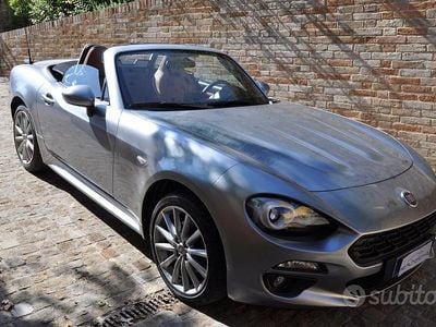 Fiat 124 Spider