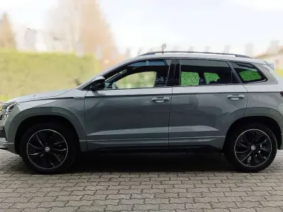 Usata Skoda Karoq SportLine 150 CV (110 kW) 2022 Grigio SUV