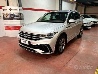 Usata VW Tiguan R-line 150 CV (110 kW) 2022 Grigio SUV