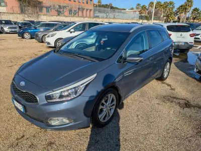 Usata Kia Ceed Sportswagon 110 CV (80 kW) 2013 Grigio medio Station wagon