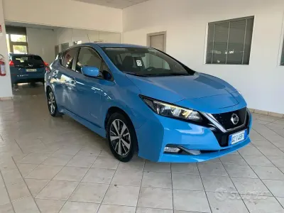 Usata Nissan Leaf Acenta 89 kW (122 CV) 2020 Blu/azzurro Utilitaria