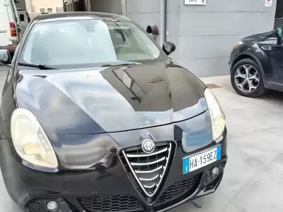 Usata Alfa Romeo Giulietta 105 CV (77 kW) 2013 Utilitaria