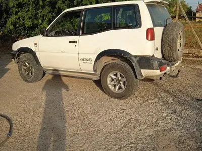 Usata Nissan Terrano 125 CV (91 kW) 1998 Bianco SUV