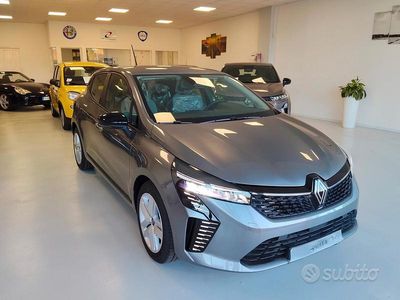 Nuova Renault Clio V Evolution 101 CV (74 kW) 2025 Grigio Berlina