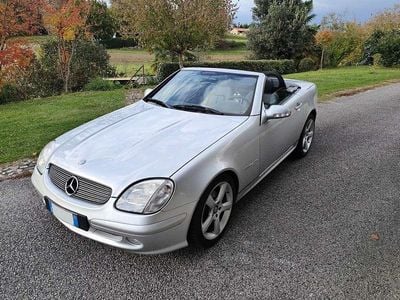 Usata Mercedes SLK200 163 CV (119 kW) 2001 Grigio Cabrio