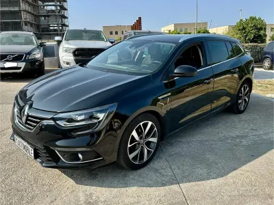 Usata Renault Mégane GrandTour Bose Edition 131 CV (96 kW) 2016 Nero Station wagon