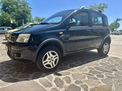 Usata Fiat Panda 4x4 69 CV (50 kW) 2008 Nero Utilitaria