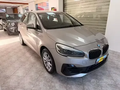 Begagnad BMW 216 Active Tourer Sport Line 116 HK (85 kW) 2021 Grå Minibuss