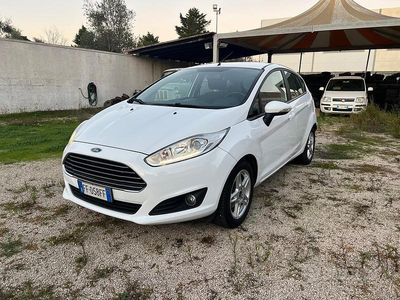Usata Ford Fiesta Titanium 75 CV (55 kW) 2017 Bianco Berlina